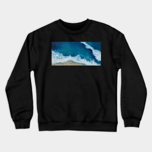 Crashing waves on the beach Crewneck Sweatshirt